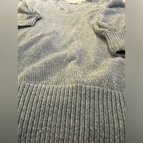 Aspen Autinhs Chanille long sleeve sweater dress - Picture 9 of 10